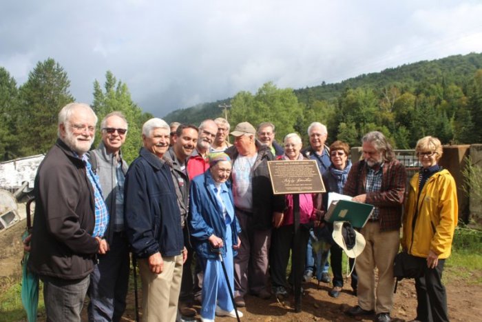 Dévoilement de la plaque du Pont des Frères-Coutu